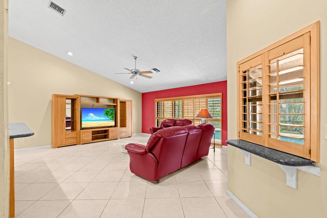 1120 NW 100th Way, Plantation, FL 33322