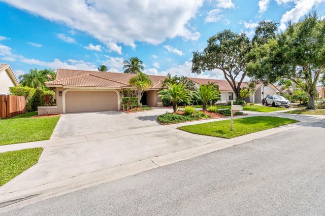 1120 NW 100th Way, Plantation, FL 33322