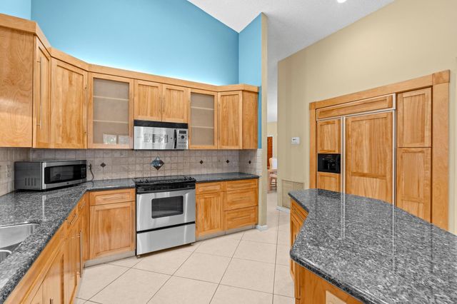 1120 NW 100th Way, Plantation, FL 33322