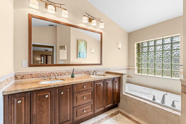 1120 NW 100th Way, Plantation, FL 33322