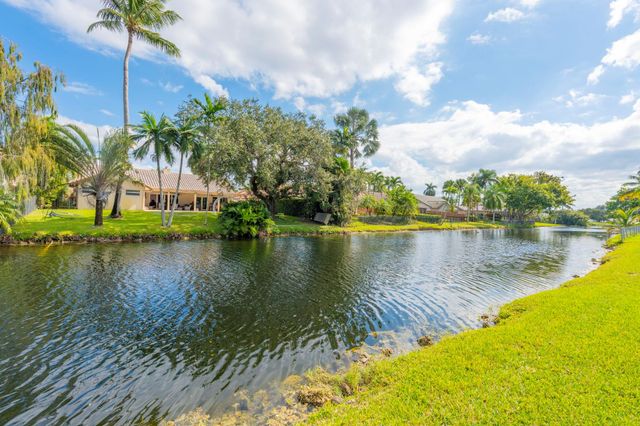 1120 NW 100th Way, Plantation, FL 33322