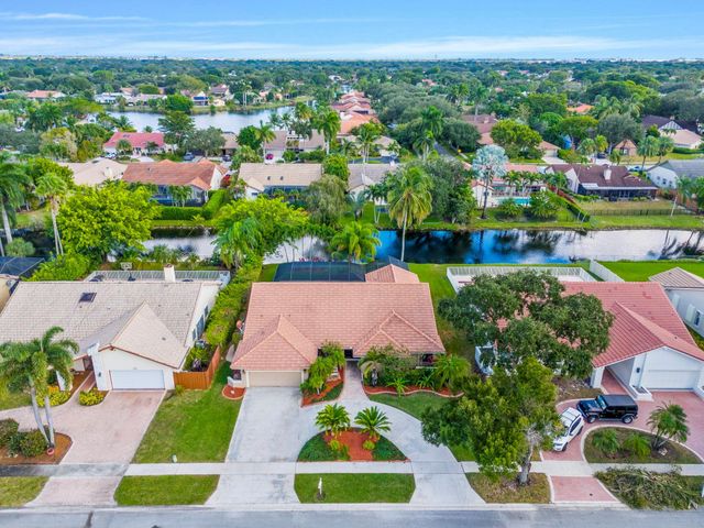 1120 NW 100th Way, Plantation, FL 33322