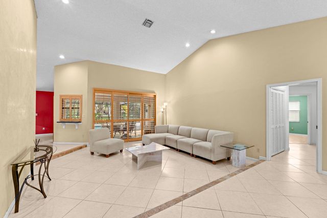 1120 NW 100th Way, Plantation, FL 33322