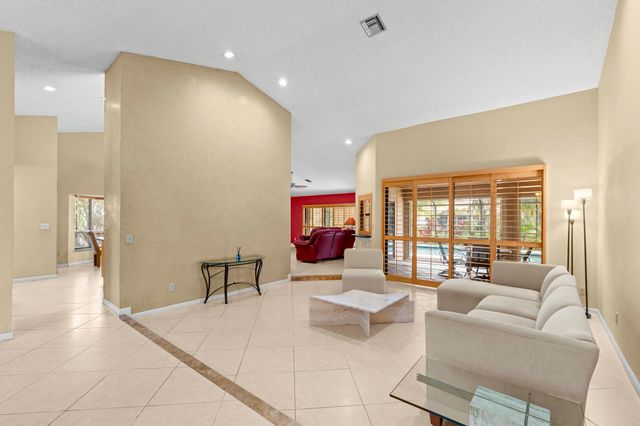 1120 NW 100th Way, Plantation, FL 33322