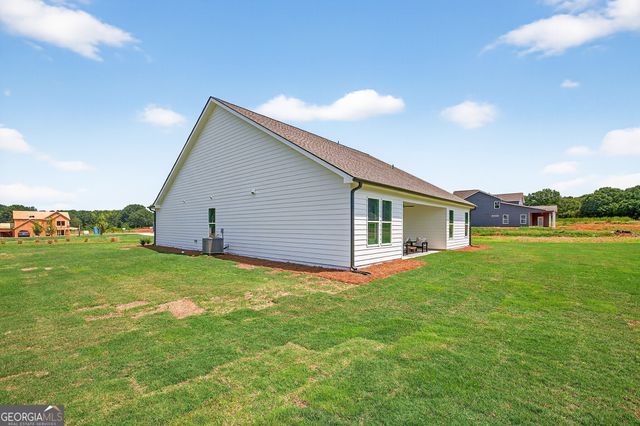 37 Cherokee Court, Good Hope, GA 30641