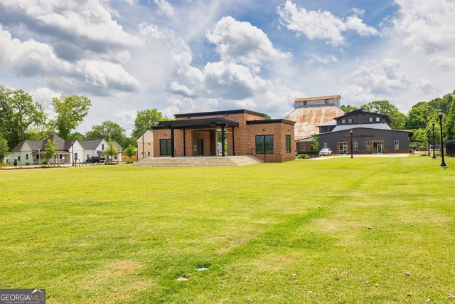 37 Cherokee Court, Good Hope, GA 30641