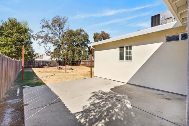 6621 7th Street, Rio Linda, CA 95673
