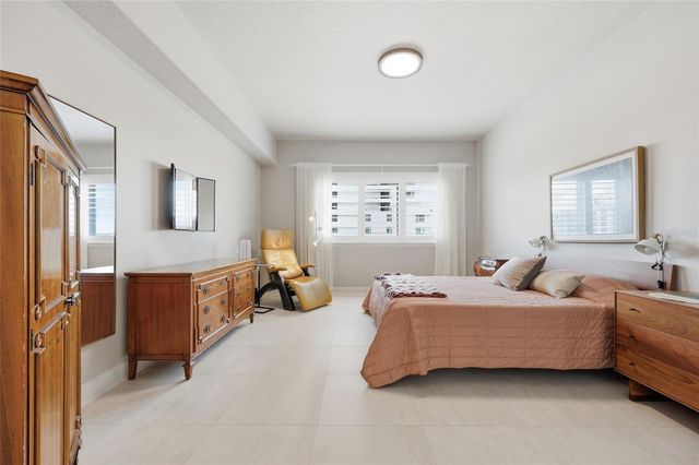 100 S EOLA DRIVE 605, Orlando, FL 32801