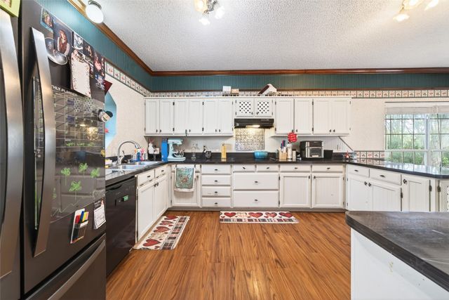 125 Sunrise Court, Palmer, TX 75152