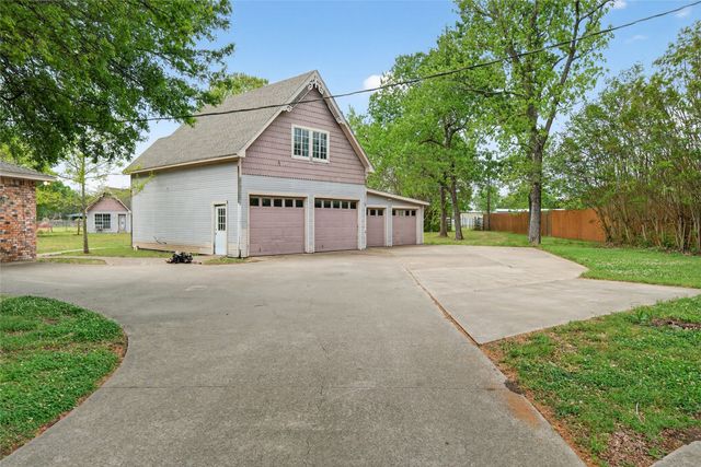 125 Sunrise Court, Palmer, TX 75152