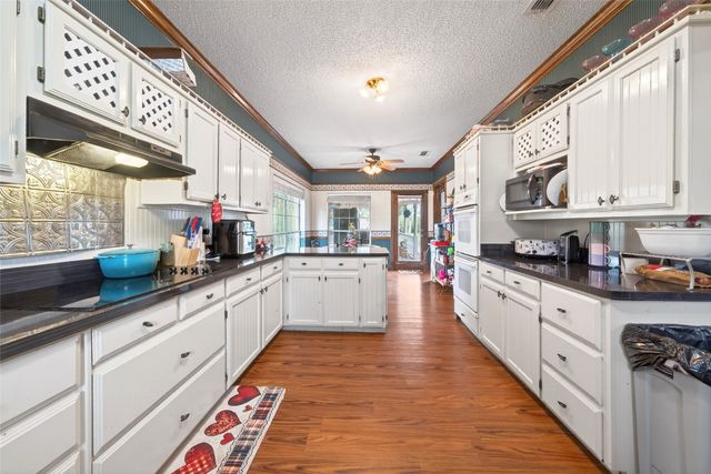 125 Sunrise Court, Palmer, TX 75152