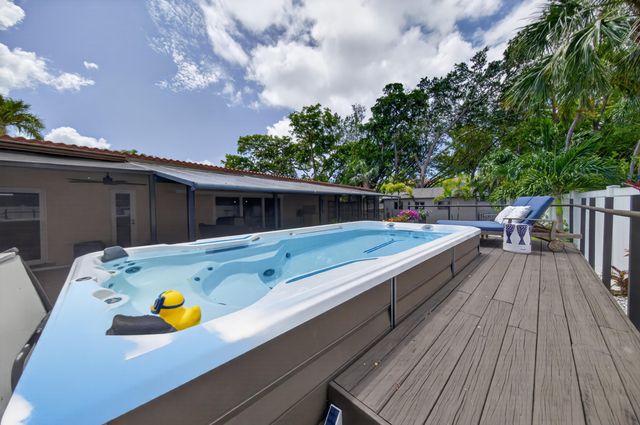1571 SE 24TH Avenue, Pompano Beach, FL 33062