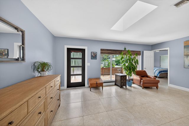 1571 SE 24TH Avenue, Pompano Beach, FL 33062