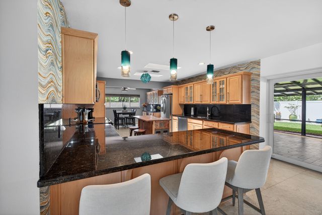 1571 SE 24TH Avenue, Pompano Beach, FL 33062