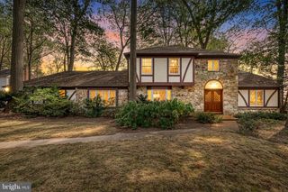 812 FLINTLOCK RIDGE ROAD, Mechanicsburg, PA 17055