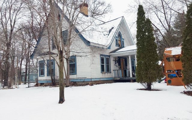 230 5th Street NW, Milaca, MN 56353