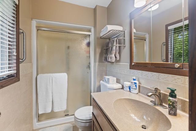 481 Marie Avenue W, West Saint Paul, MN 55118