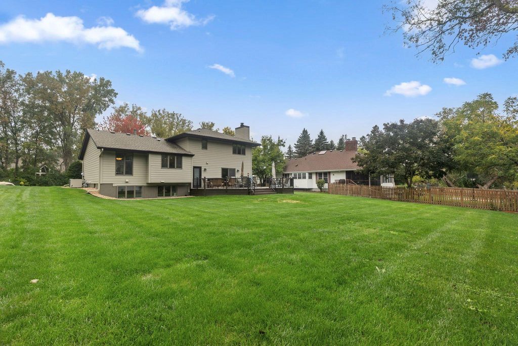 481 Marie Avenue W, West Saint Paul, MN 55118 — photo 3