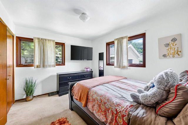 174 Farrell STREET, Madison, WI 53714
