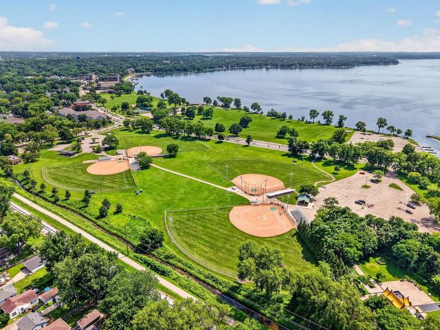 174 Farrell STREET, Madison, WI 53714