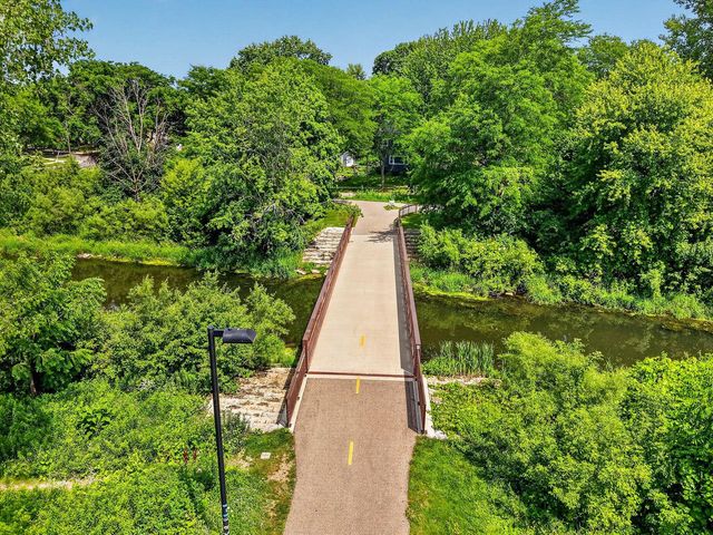 174 Farrell STREET, Madison, WI 53714