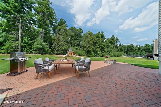 42 Magnolia Way, Bridgewater, MA 02324