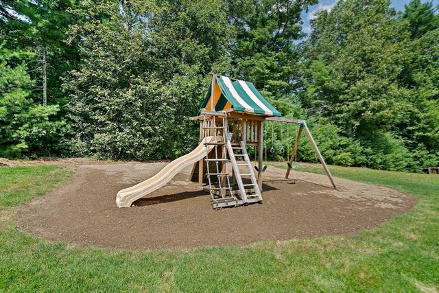 42 Magnolia Way, Bridgewater, MA 02324