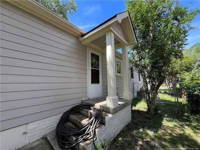 211 Ellington Street, Fayetteville, NC 28305