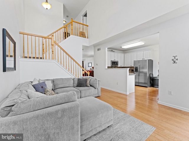 186 CHANCELLOR DR, Deptford, NJ 08096