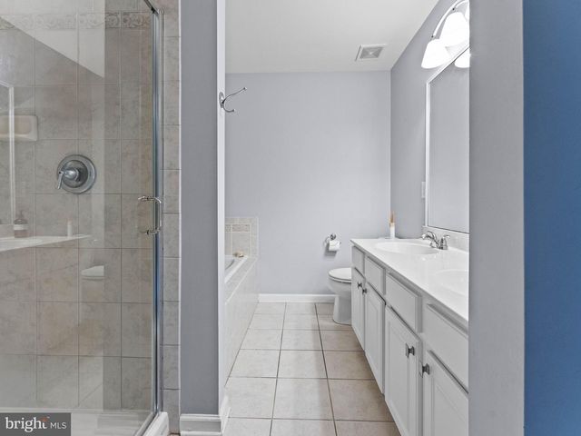 186 CHANCELLOR DR, Deptford, NJ 08096