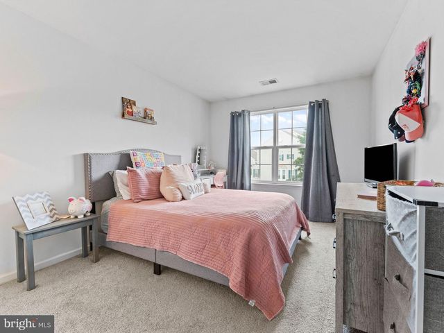 186 CHANCELLOR DR, Deptford, NJ 08096