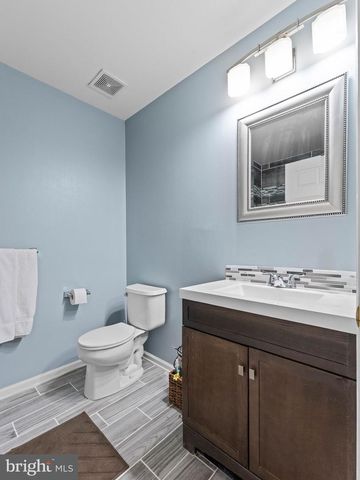 186 CHANCELLOR DR, Deptford, NJ 08096