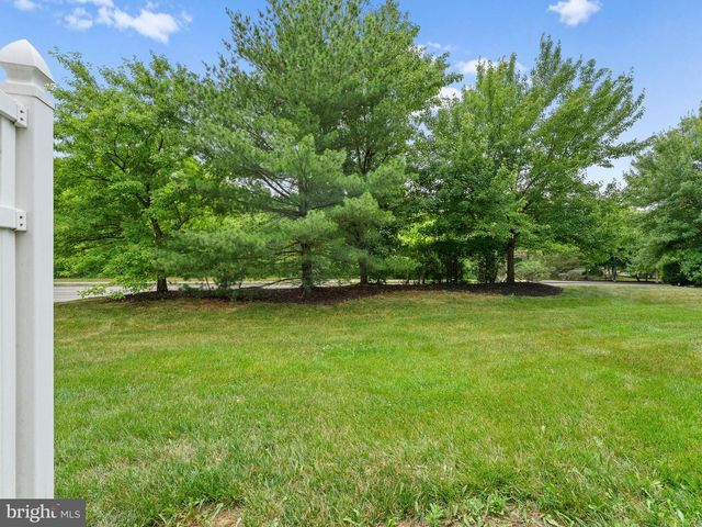 186 CHANCELLOR DR, Deptford, NJ 08096