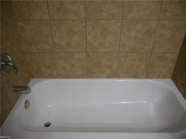 5128 Condor ST, Virginia Beach, VA 23462