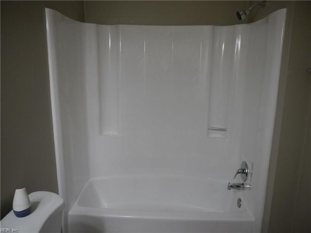 5128 Condor ST, Virginia Beach, VA 23462