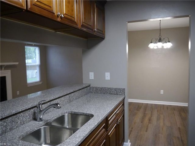 5128 Condor ST, Virginia Beach, VA 23462