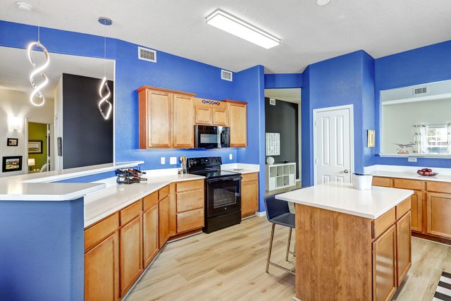 556 Minturn Court NE, Rio Rancho, NM 87124