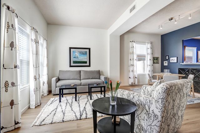 556 Minturn Court NE, Rio Rancho, NM 87124