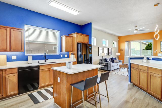 556 Minturn Court NE, Rio Rancho, NM 87124