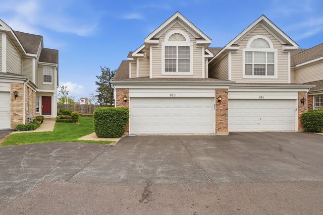612 Citadel Drive, Westmont, IL 60559