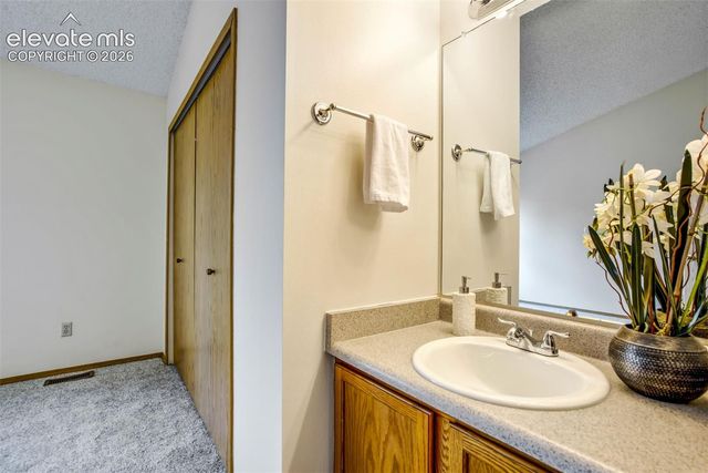 513 Shady Crest Circle, Colorado Springs, CO 80916