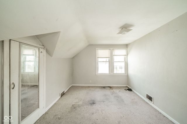 239 W 38th Street, Anderson, IN 46013
