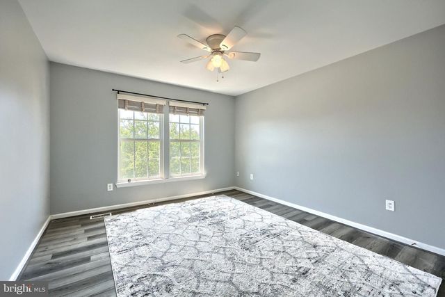 448 EL VISTA DR, Hanover, PA 17331