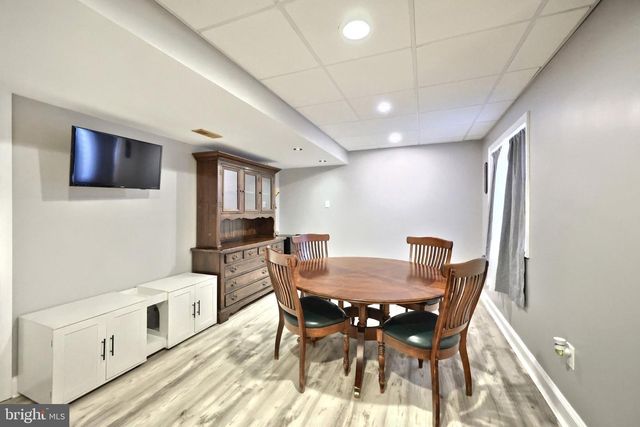 448 EL VISTA DR, Hanover, PA 17331