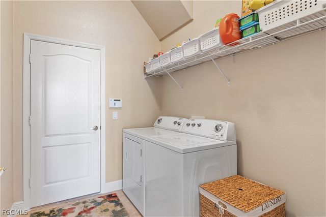 2205 SE 16th ST, Cape Coral, FL 33990