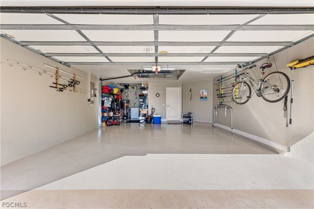 2205 SE 16th ST, Cape Coral, FL 33990