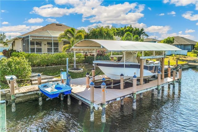 2205 SE 16th ST, Cape Coral, FL 33990