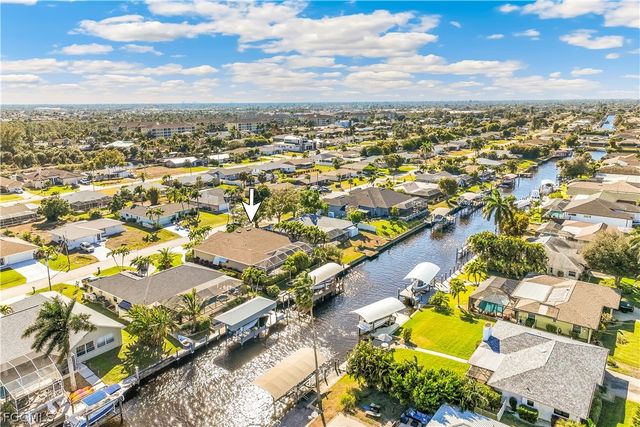 2205 SE 16th ST, Cape Coral, FL 33990