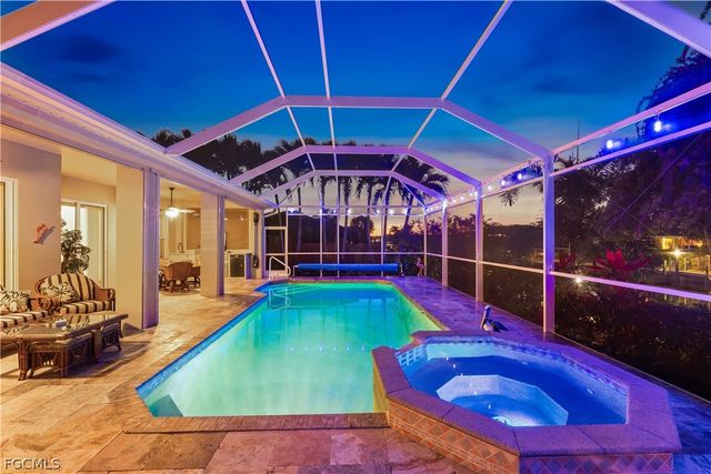 2205 SE 16th ST, Cape Coral, FL 33990