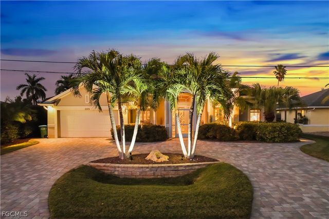 2205 SE 16th ST, Cape Coral, FL 33990